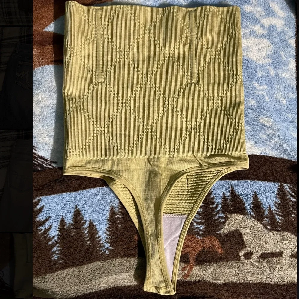 Shapewear - Picture 4 of 4